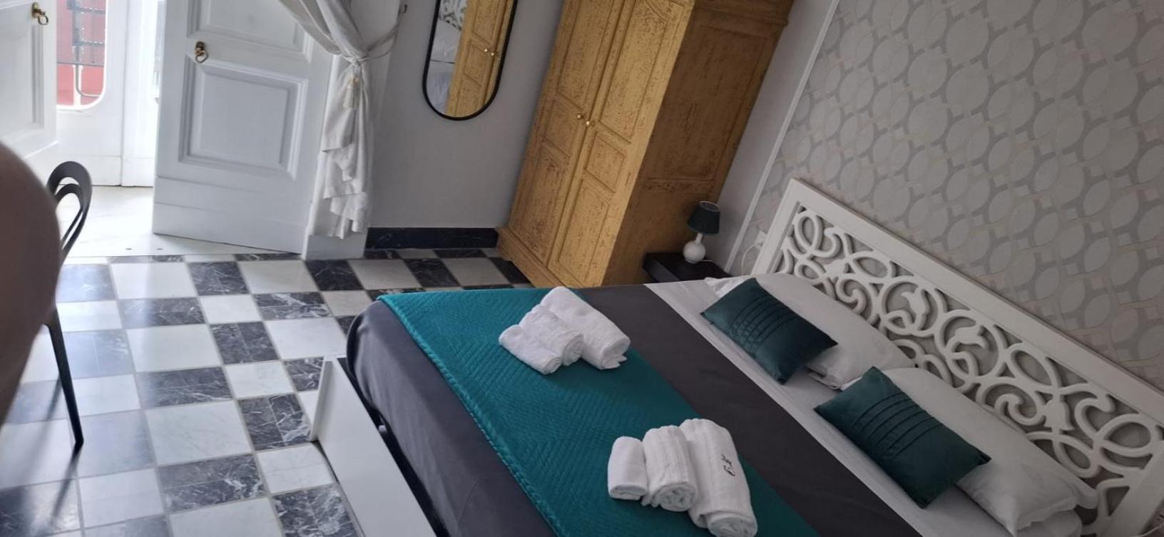 Bed and Breakfast Toledo'S Family à Naples Extérieur photo